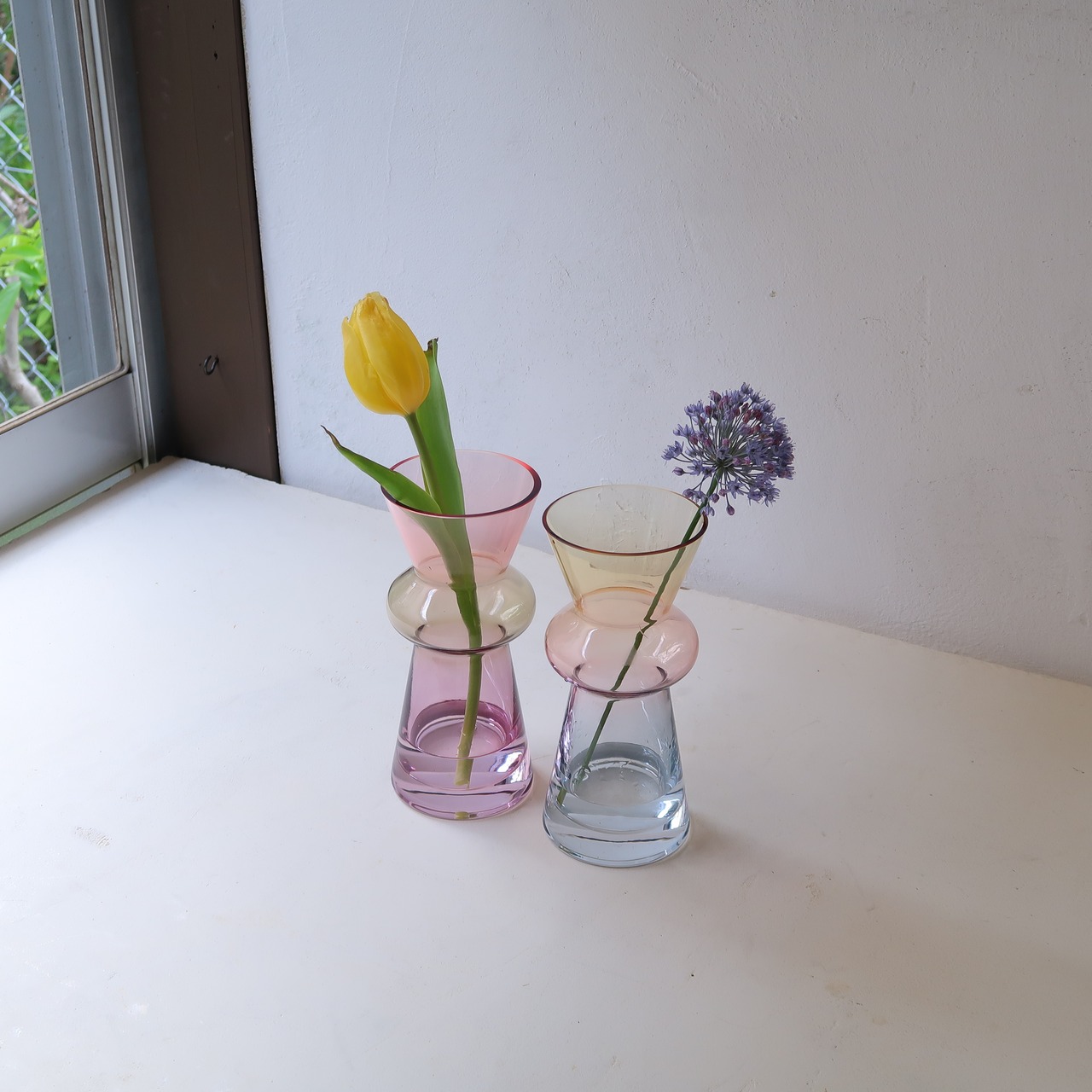 さんかくとまるの花瓶