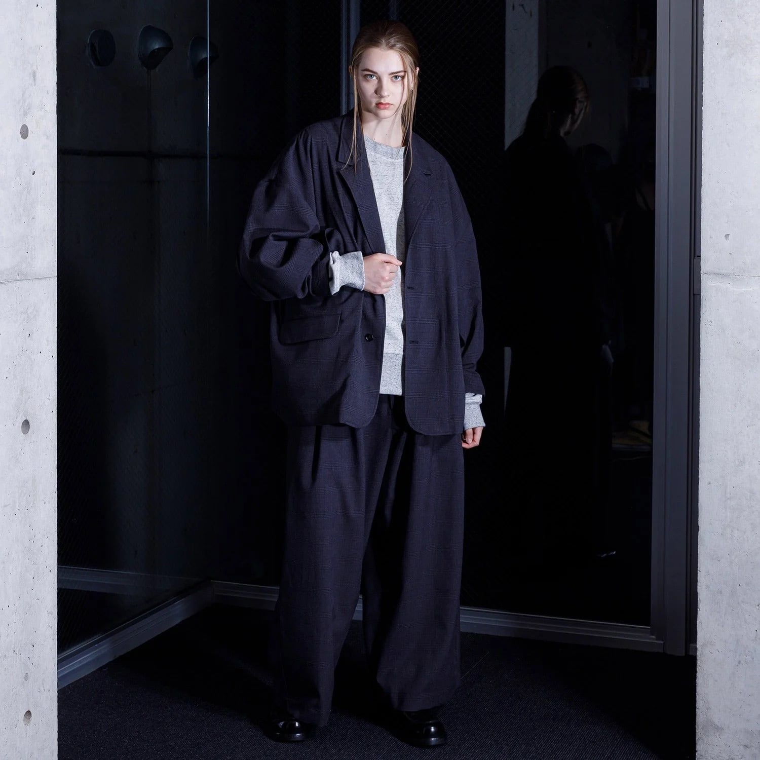 限定値下げ【VOAAOV】 Chic Tech Tuck Wide Slacks VOAAOV Chic Tech Tuck Wide Slacks CHARCOAL/CHECK | nua