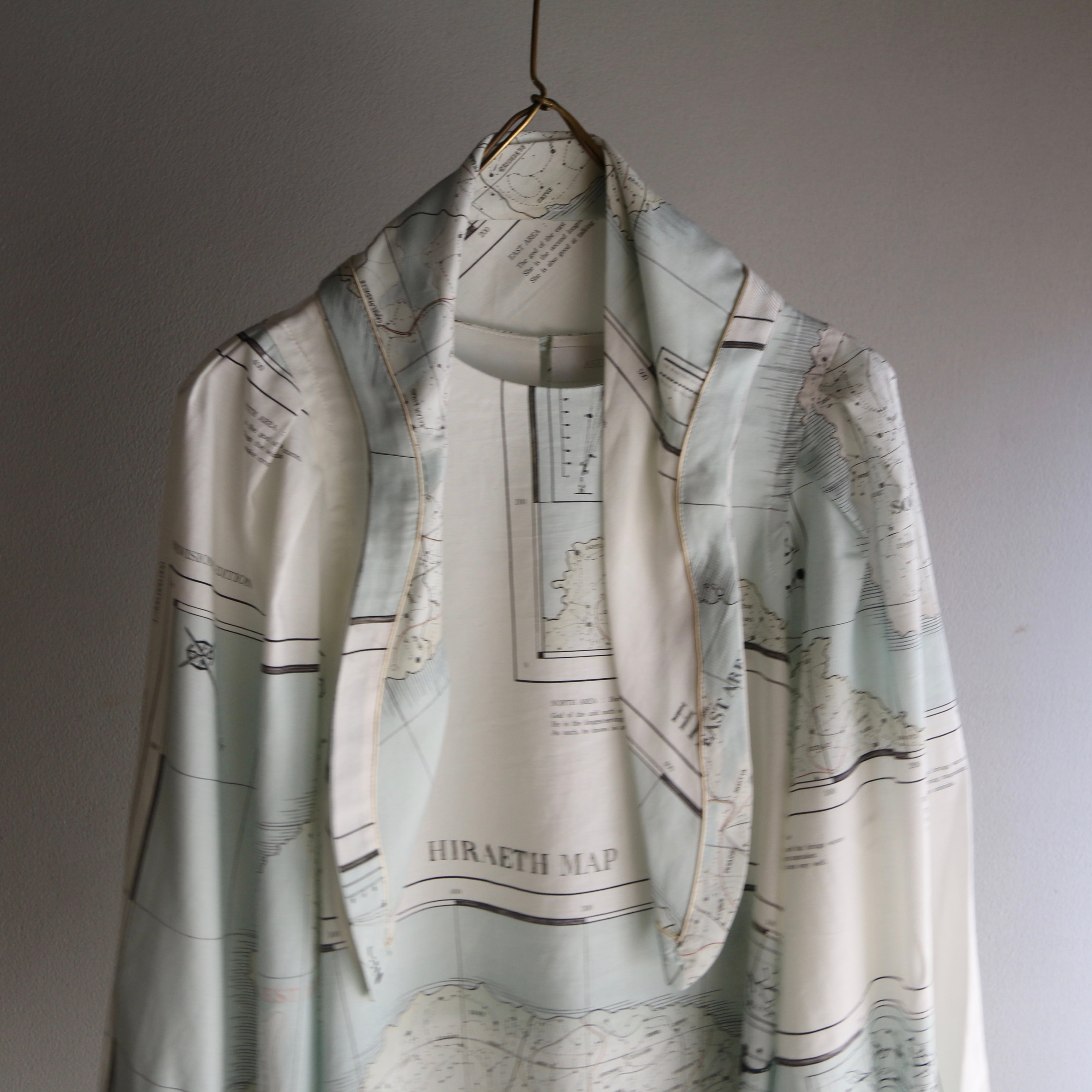 ASEEDONCLOUD/アシードンクラウド Zephyros scarf tunic／ Hiraeth Map