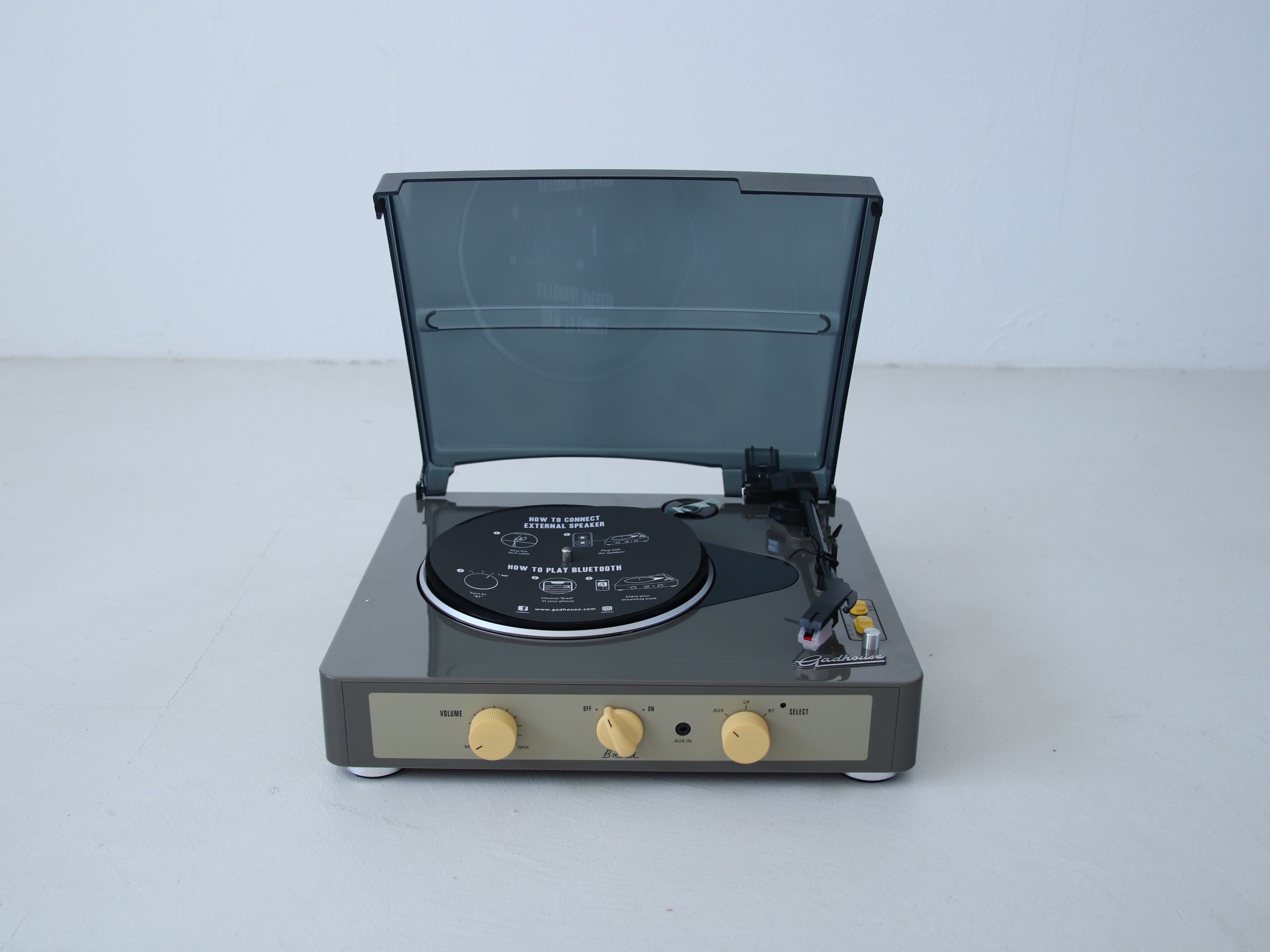 Gadhouse BRAD RETRO RECORD PLAYER