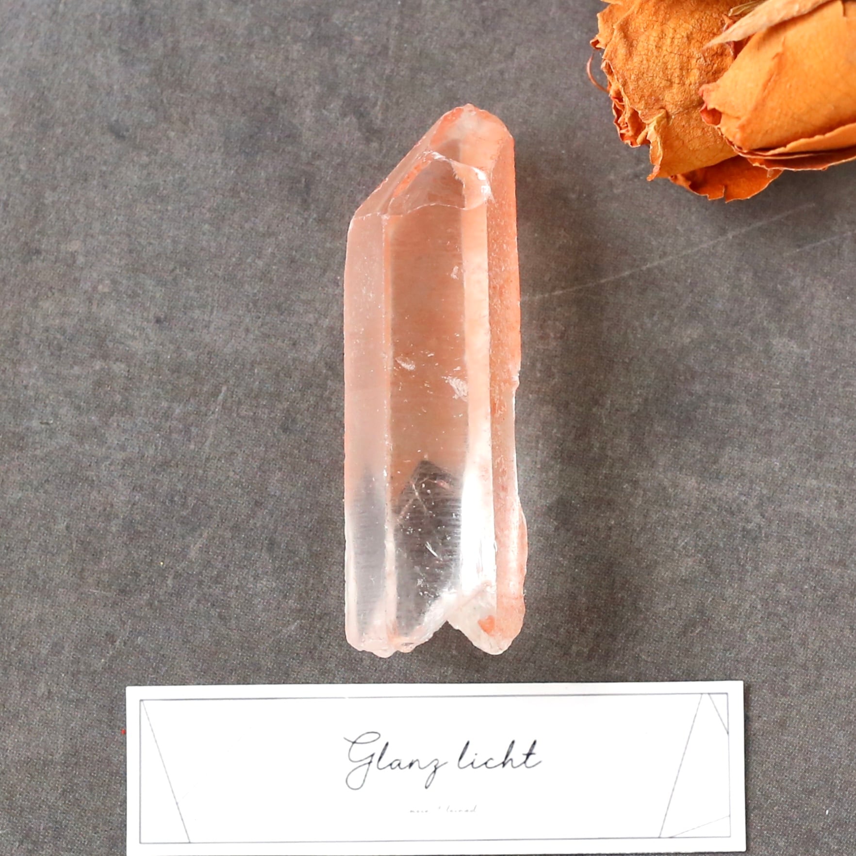 ピンククォーツ マダガスカル産 天然石 水晶 鉱物 一点物 クォーツ