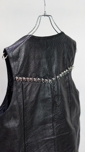 LEATHER STUDS VEST