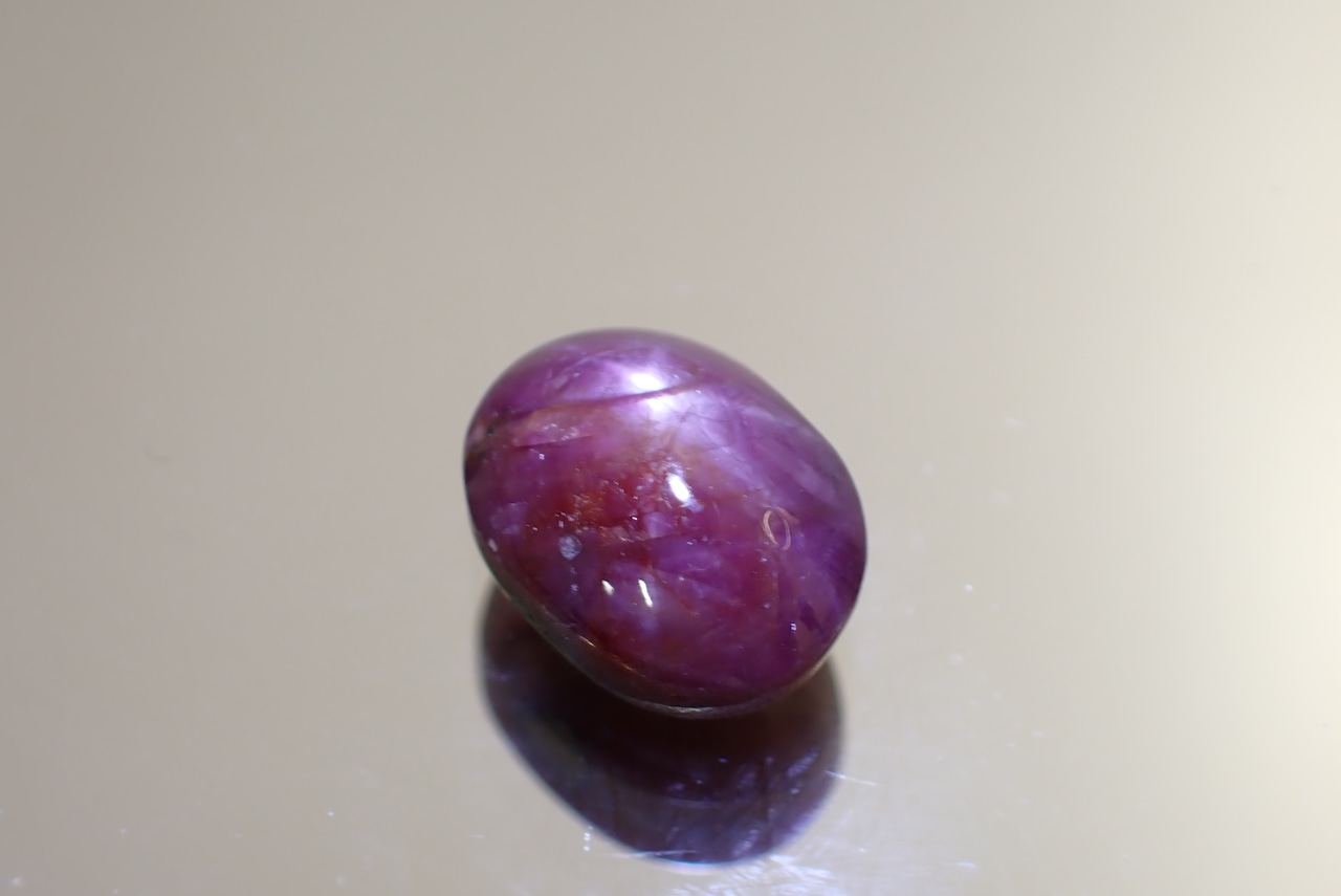 スタールビー(非加熱)　3.94ct　[D11‐434]