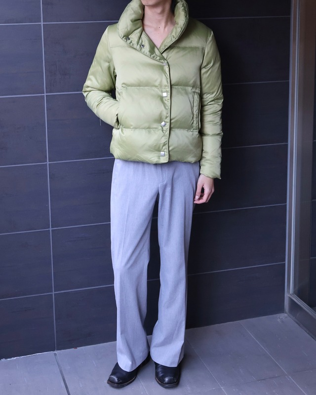 Short-length colored down jacket