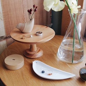 Mahogany cake stand