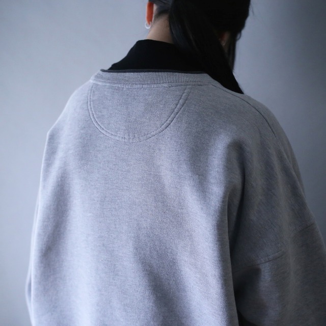 "刺繍×狼" one point design loose wide silhouette sweatshirt