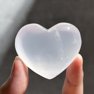 モザンビーク産ローズクォーツ ハート型03◇ Rose Quartz ◇天然石・鉱物・パワーストーン