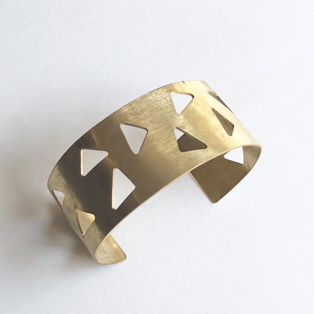 Triangle plate bangle BT-008