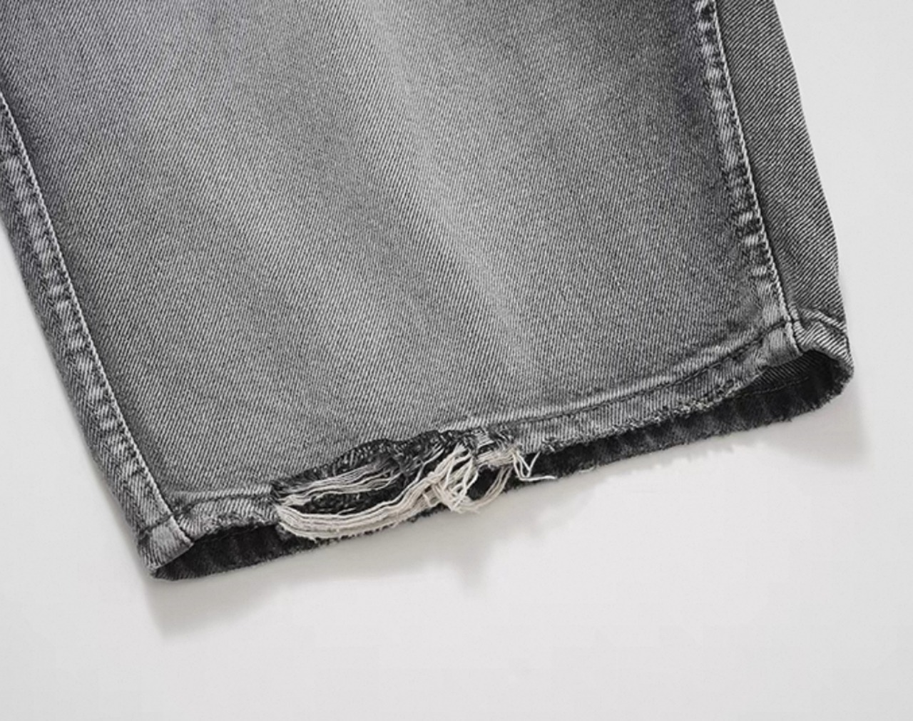 グライムウォッシュドショーツ