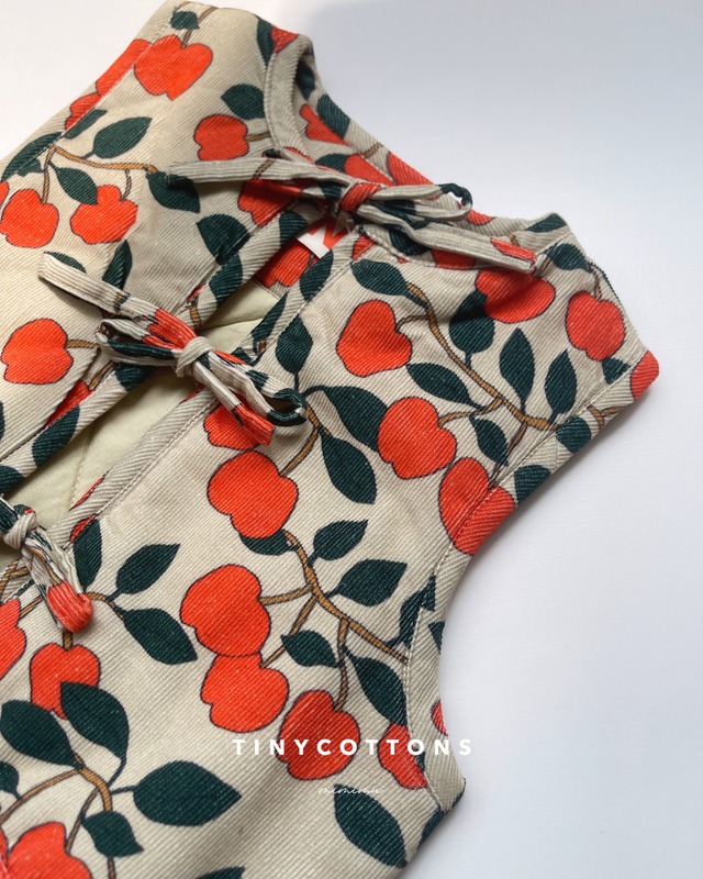 《即納》TINY COTTONS / TINY  APPLES VEST