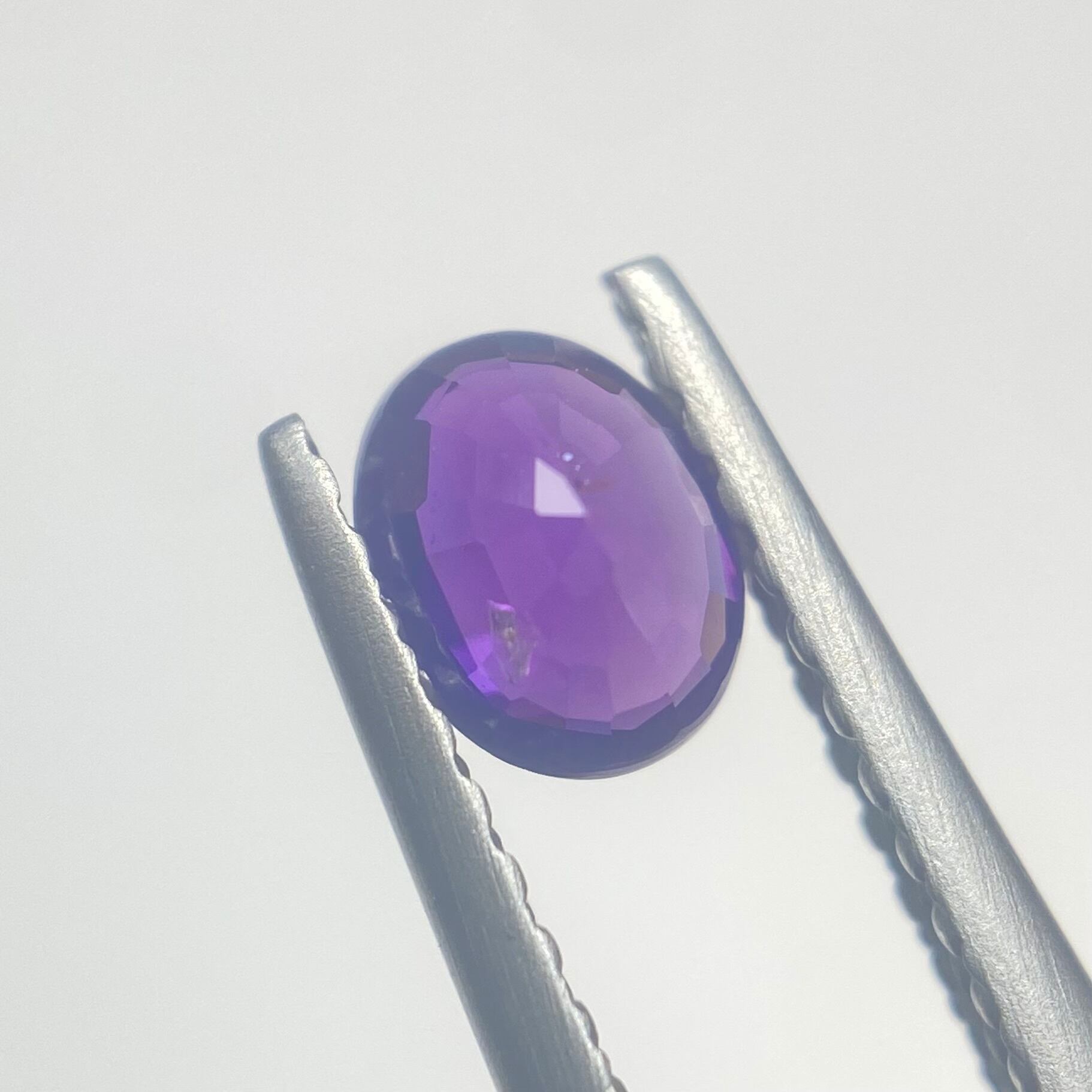 大人の魅力　パープルサファイア