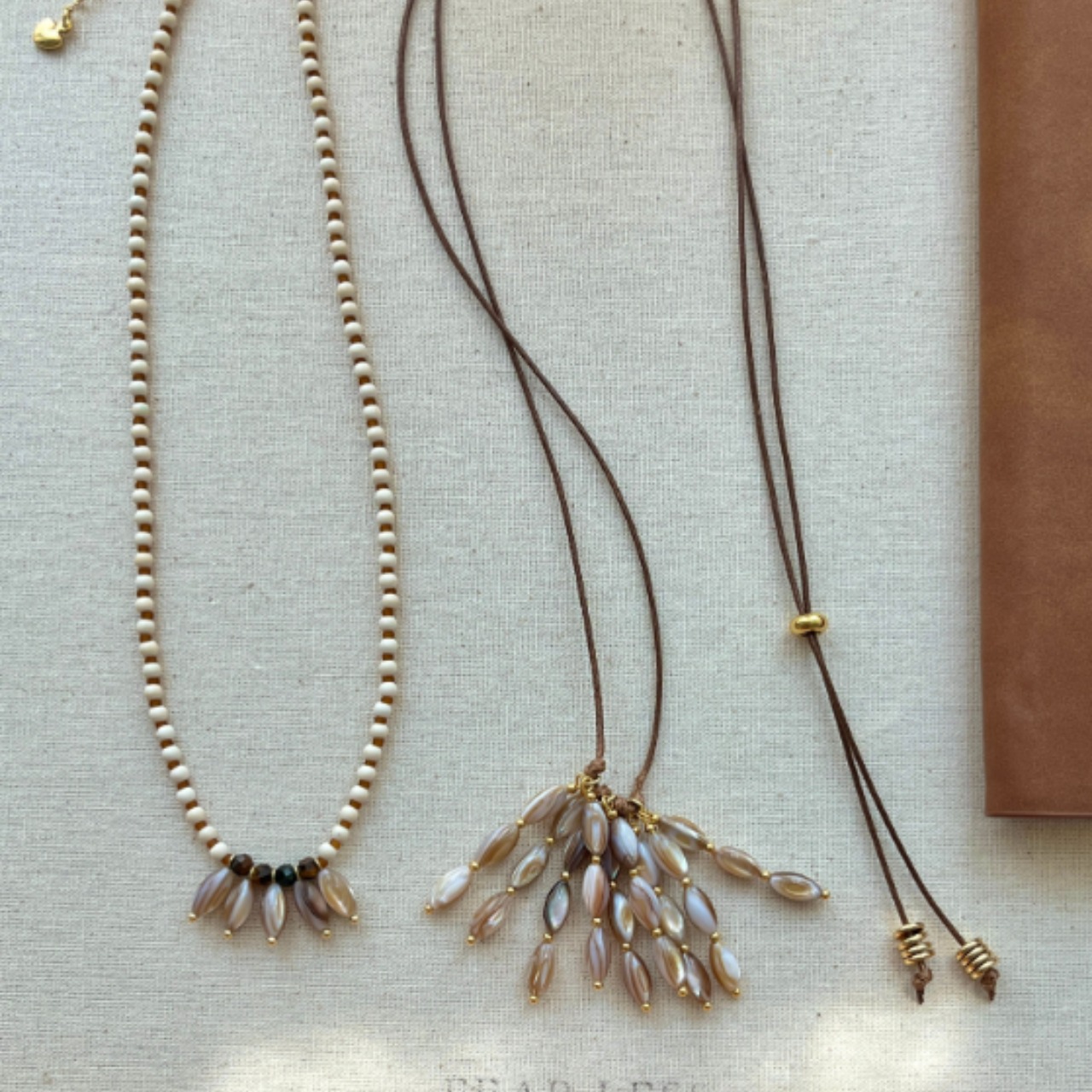 Mémoire Ivoire Necklace F0503