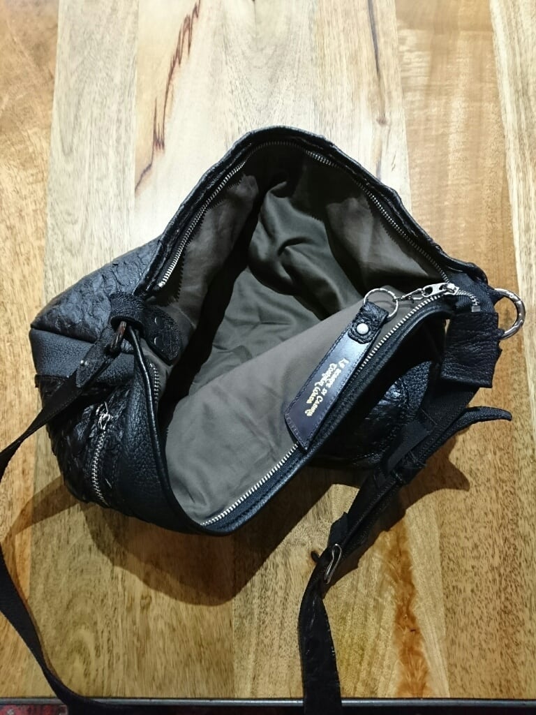 ピラルクーショルダーバッグ ピラルクー肩掛けバッグD | FREAK LEATHER ARTISAN - Yokohama Motomachi -
