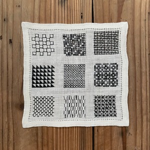 いろんな刺繍の布