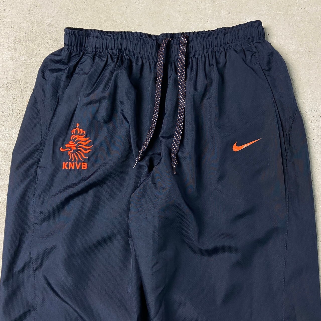 NIKE ナイキ ナイロンパンツ ウォームアップパンツ KNVB オランダ
