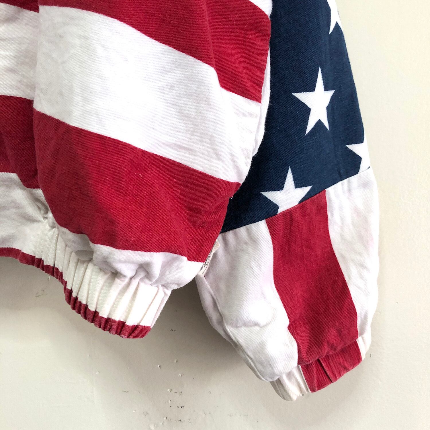 USAナイロンジャケット　ヴィンテージ　星条旗　アメリカ　ブルゾン