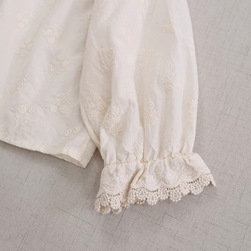 2色/細リボン刺繍ブラウス ・12152