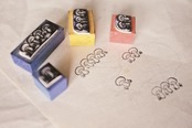 フランス 箱入り 4p 行儀の良いキノコたちとメランコリーな木製スタンプセット ヴィンテージ