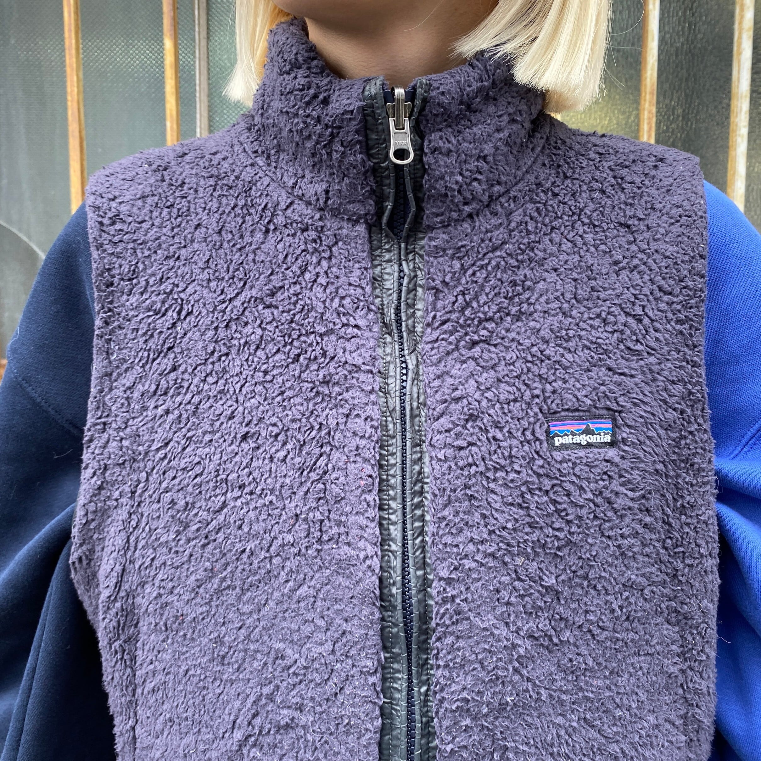 patagonia フリースベスト　紫