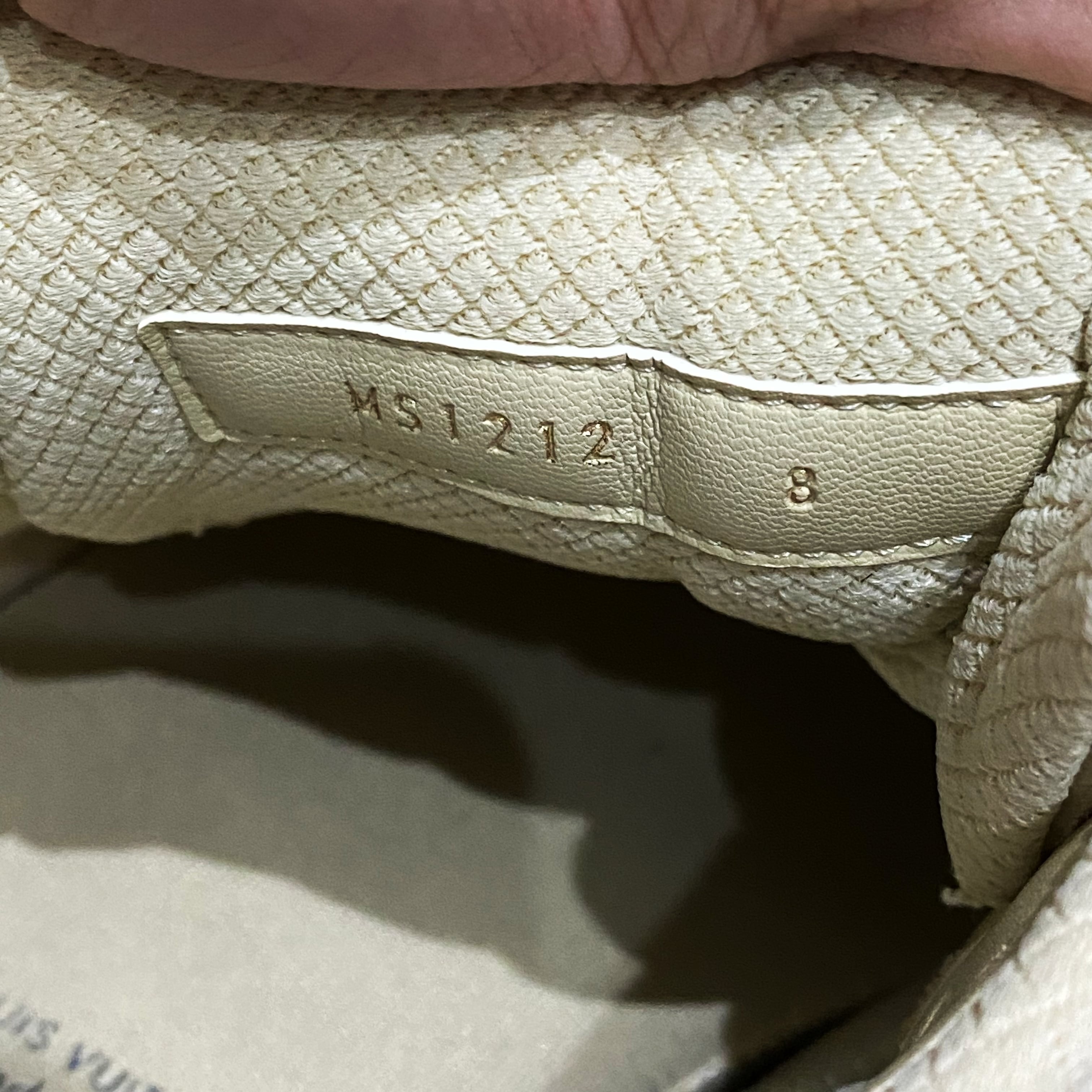 LOUIS VUITTON ルイヴィトン 22ss タティックライン スニーカー LOUIS VUITTON ルイヴィトン 22ss タティックライン スニーカー