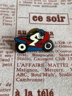 elf aquitaine エルフ・アキテーヌ ヴィンテージ　ピンバッジ レーシングバイク