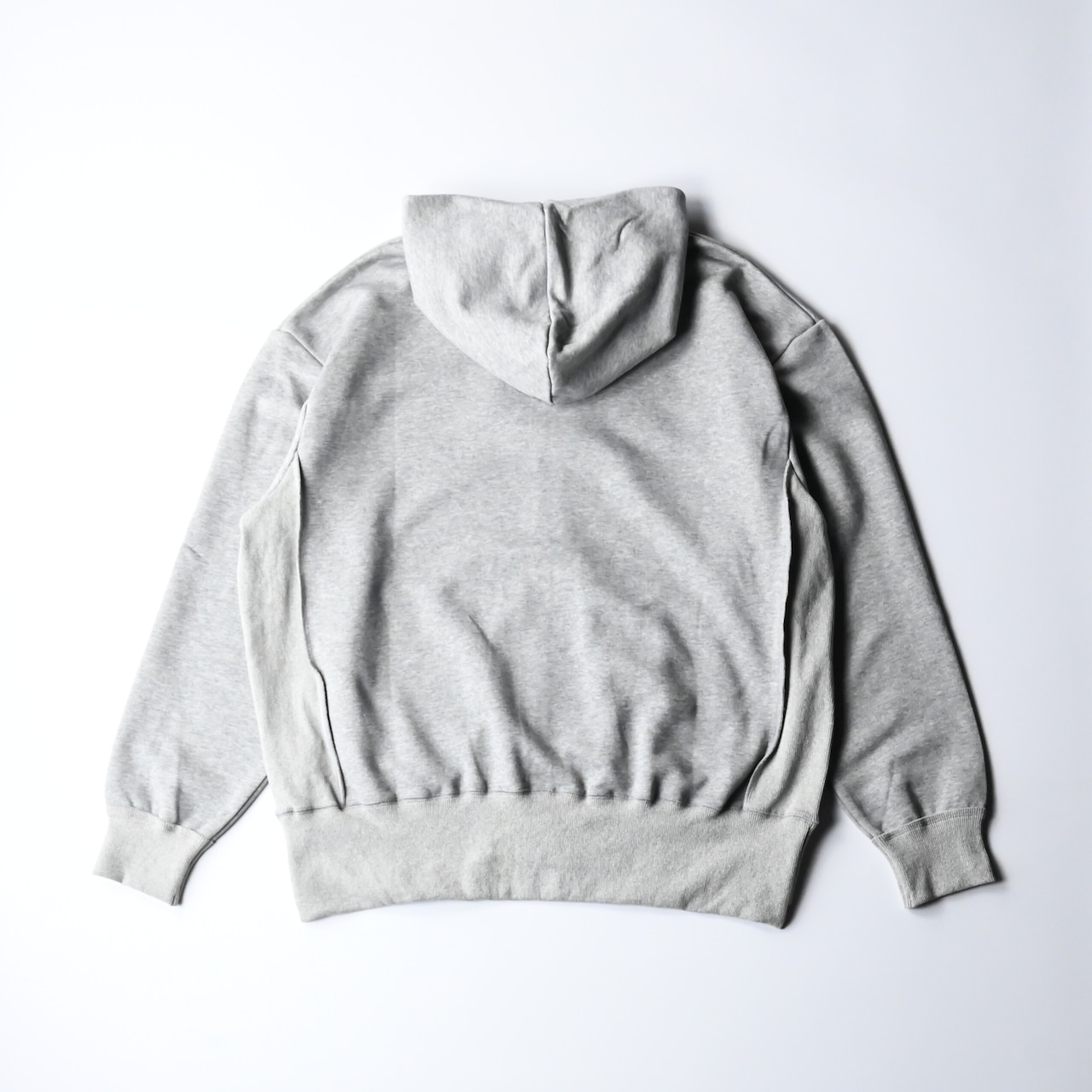 UNTRACE / 173(ジップフーディー)