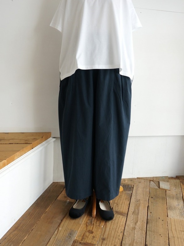 YARRA ヤラ　コンパクトツイル タックパンツ