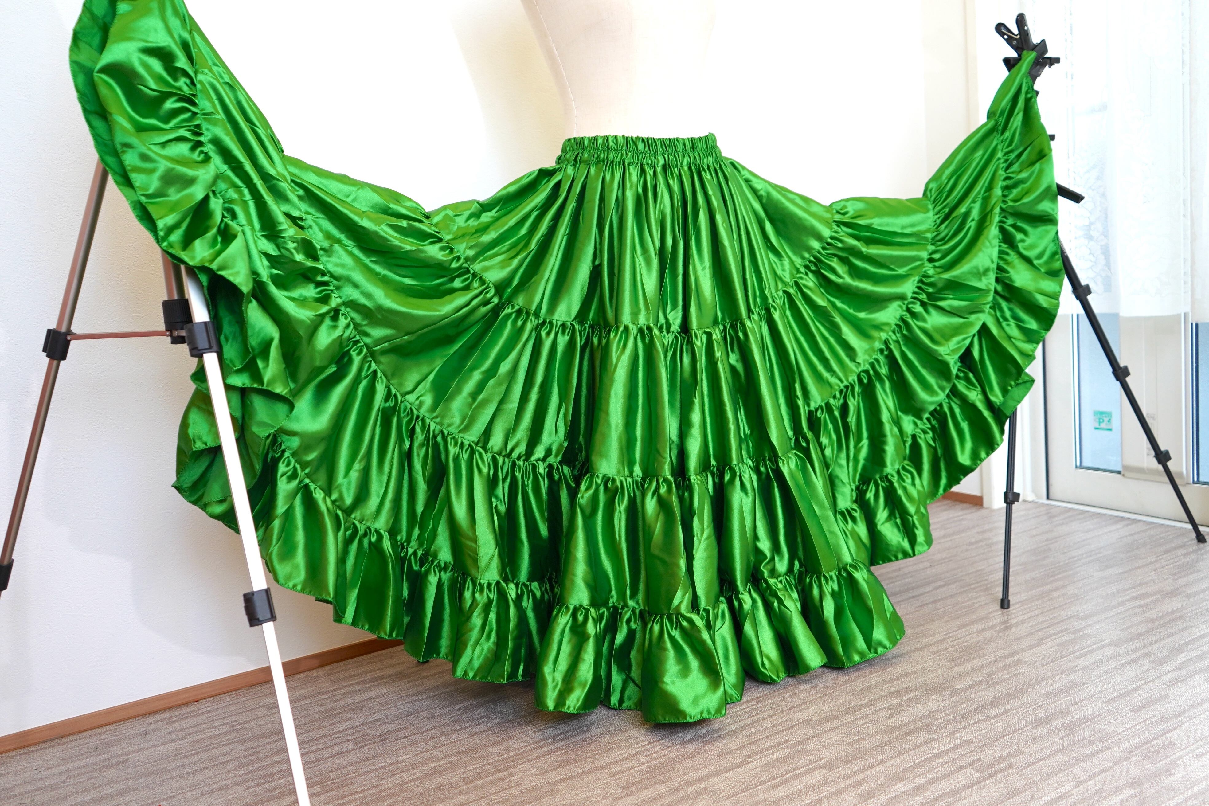 ベリーダンス　サテン ジプシースカート25ヤード 即日発送】25ヤード4段スカート サテンジプシースカート 25-1012-1