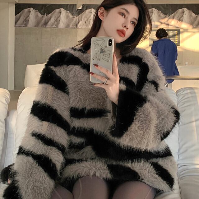 セーター レディース トップス ニット 総柄 かっこいい Vネック