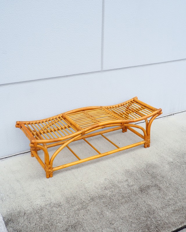 Rattan curved three-seater bench, made in Taiwan