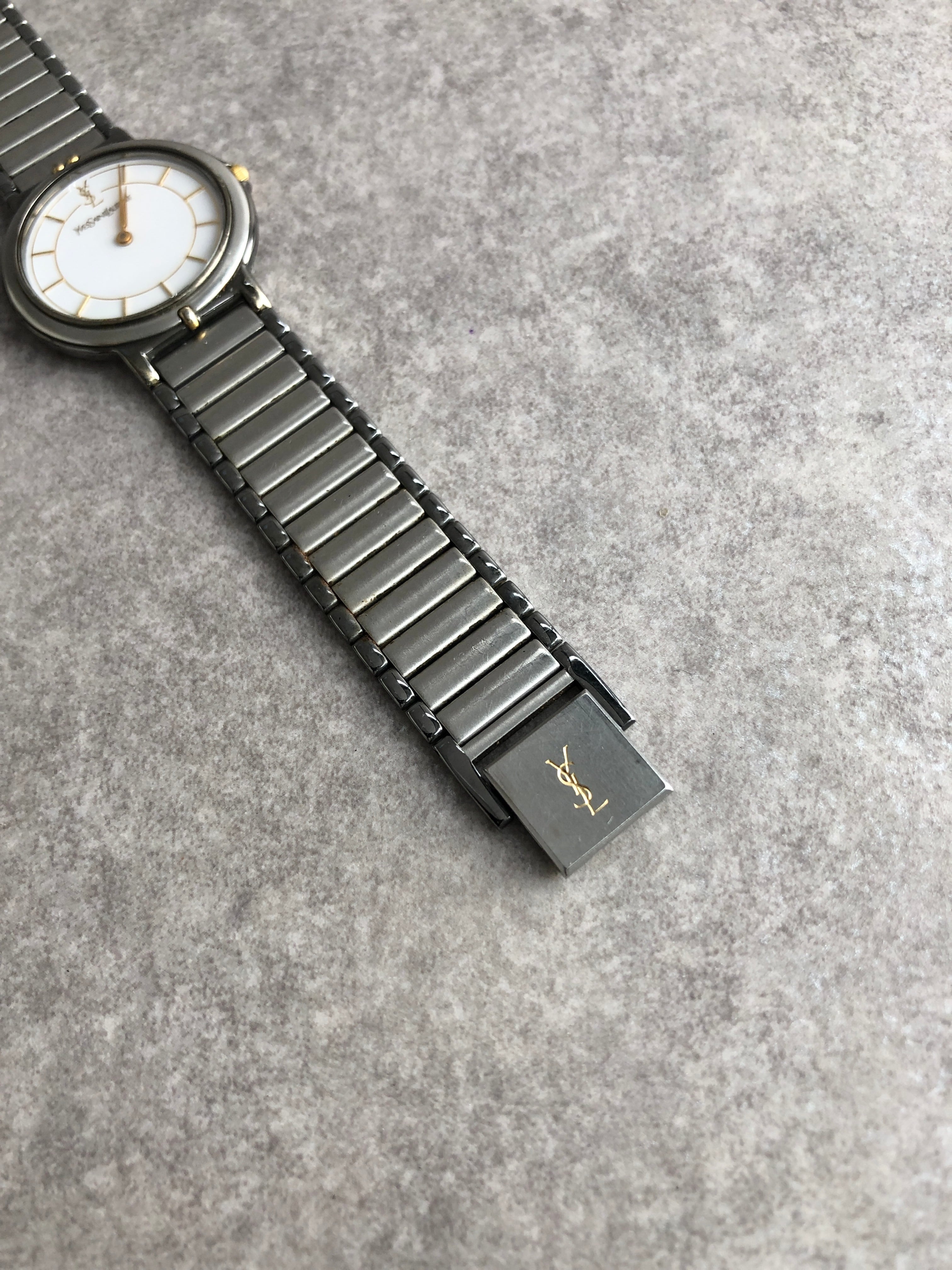 Yves Saint Laurent イヴ・サンローラン 腕時計 シルバー YSL