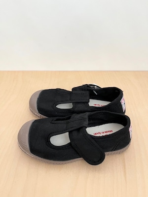 Limited - T-Strap Deck Shoes (Black)  / Cienta