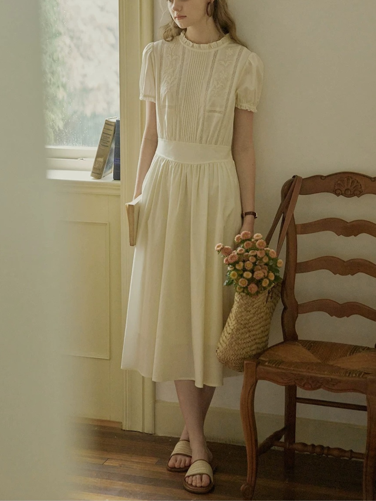 Antique Porcelaine Embroidery Dress F0734