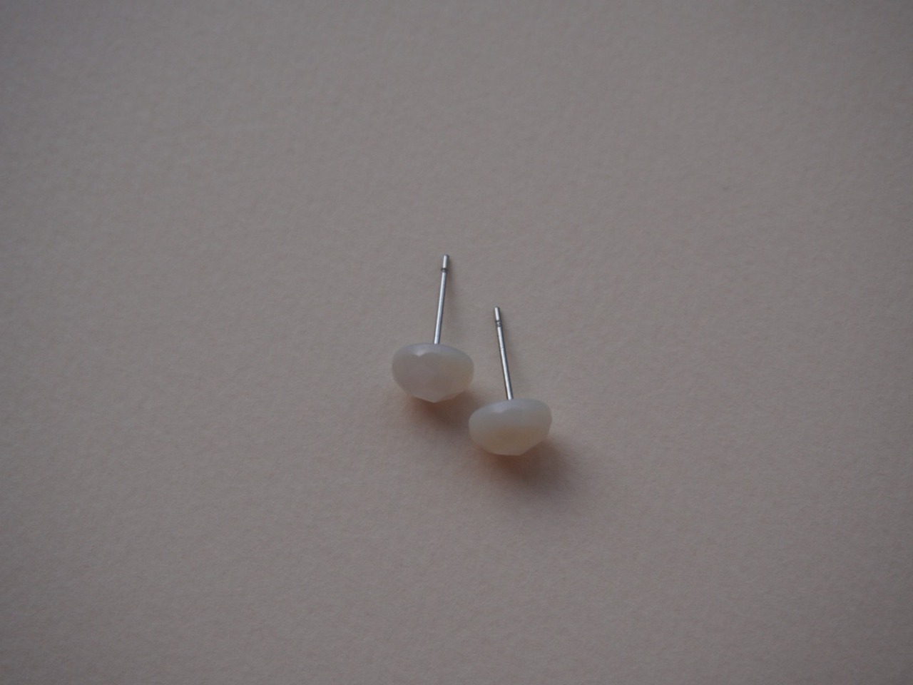 【 WAVE 】White shell pierce (small)