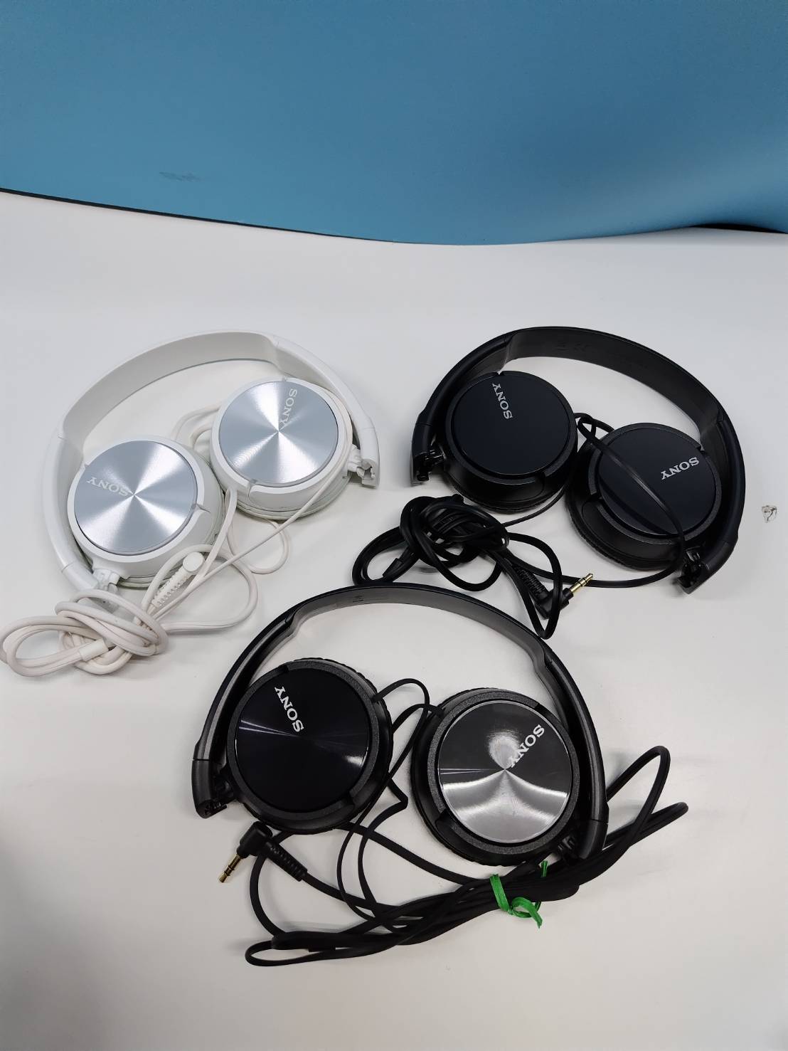 SONY 有線ヘッドホン 3台セット！MDR-ZX310/MDR-ZX110 | 中古パソコン