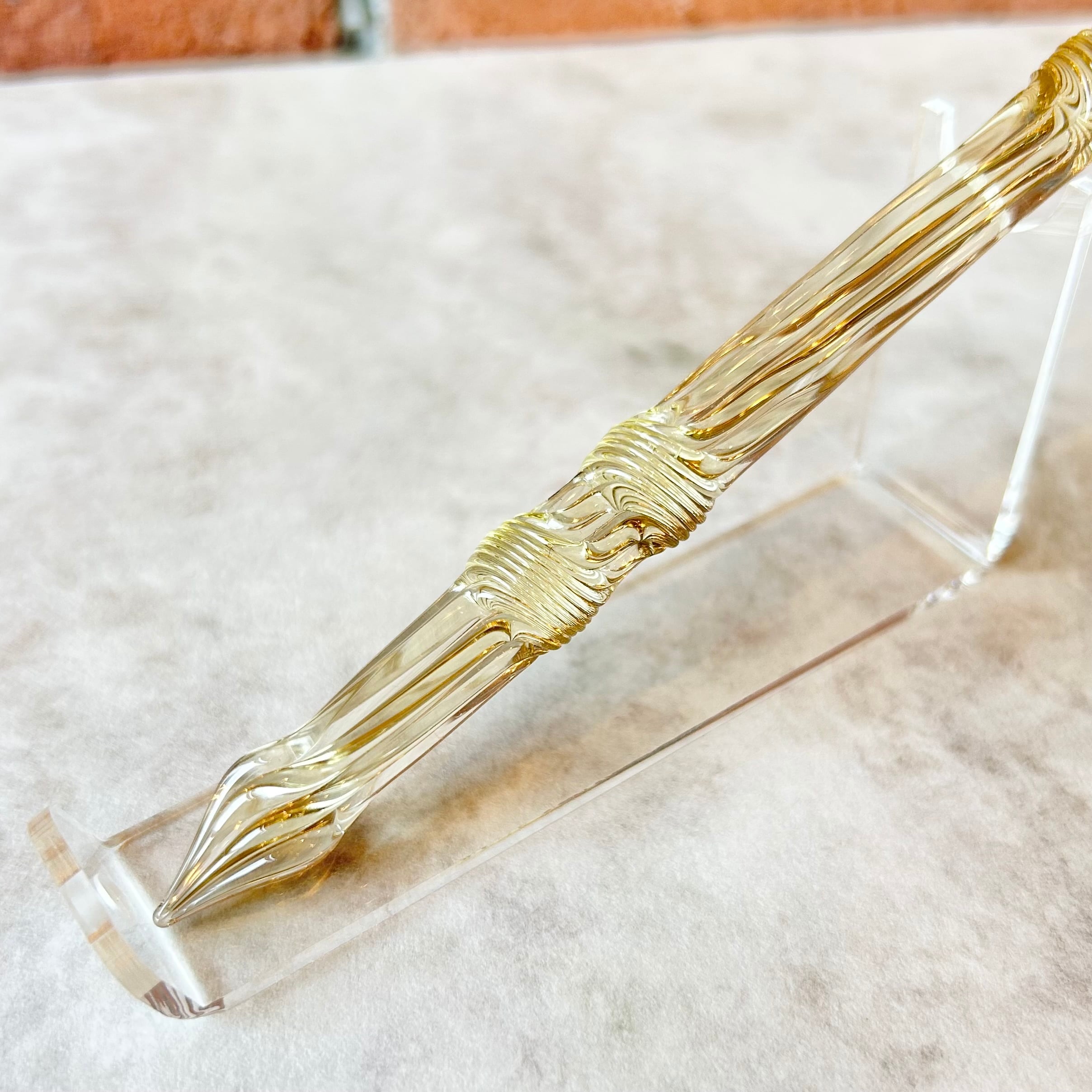 佐瀬工業所ガラスペン「ソフトひねり 透明シャンパンゴールド