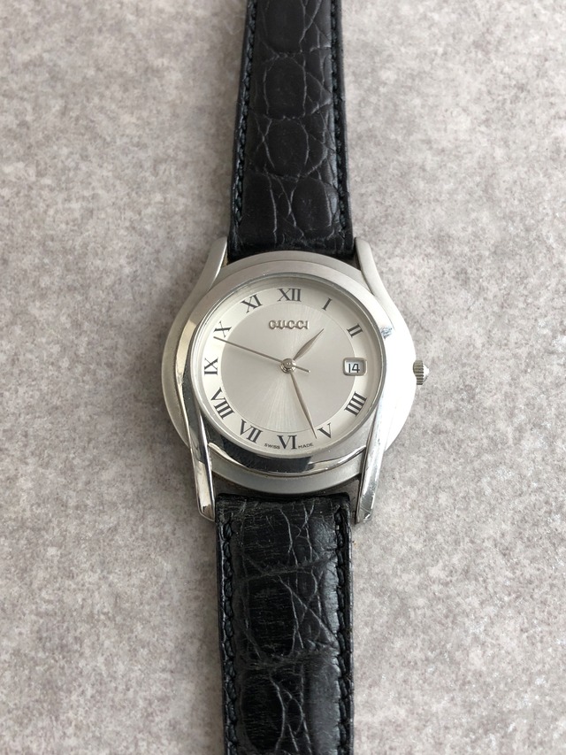 GUCCI グッチ 腕時計 シルバー×ブラック ローマ文字 ステンレススチール 5500Ｍ vintage ヴィンテージ オールド 24mgta