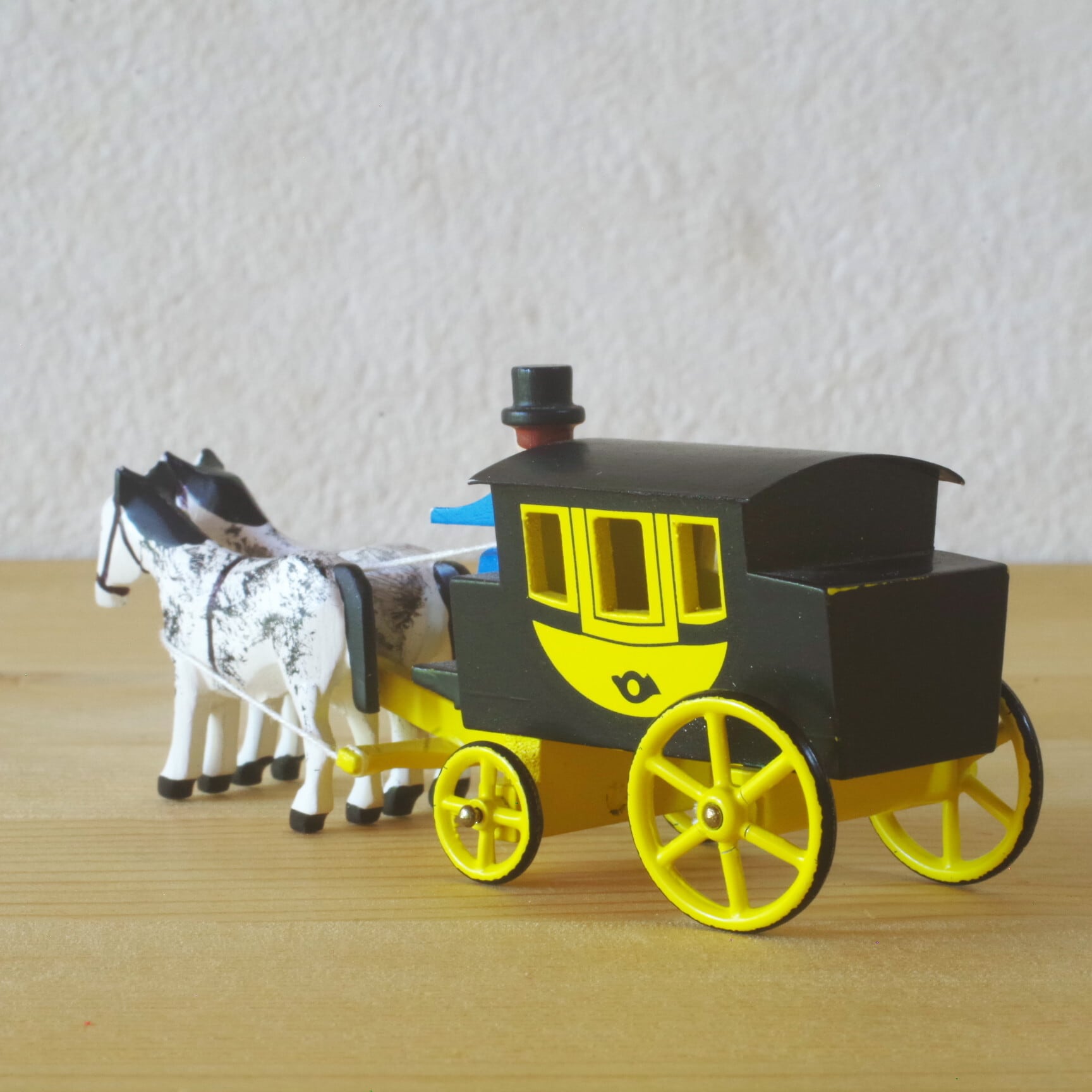 ミニ馬車 ドイツの郵便馬車 | 木のおもちゃ専門店 おもちゃ箱 イカロス