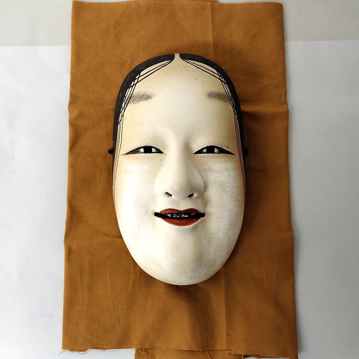 髭付き木製能面 （髭翁 木彫り 能面 翁 髭 男 お面 神楽 狂言  