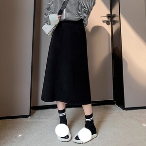 【送料無料】 ロングスカート 2色 秋 ペンシルスカート ミモレ フレア Aライン ストレート Iライン ハイウエスト 厚手 かわいい 大人可愛い きれいめ シンプル カジュアル 大人 上品 おしゃれ お洒落 こなれ感 コンサバ系 ラフ 抜け感 レディライク 無地 秋 30代 40代 レディース 女性用 デート お出かけ お呼ばれ 休日 アウトドア お茶会 女子会 授業参観 誕生日会 着回し 普段使い ファッション コーデ スタイル 楽ちん 体型カバー 美脚 脚長 定番 着痩せ 垢抜け ブラック ブラウン