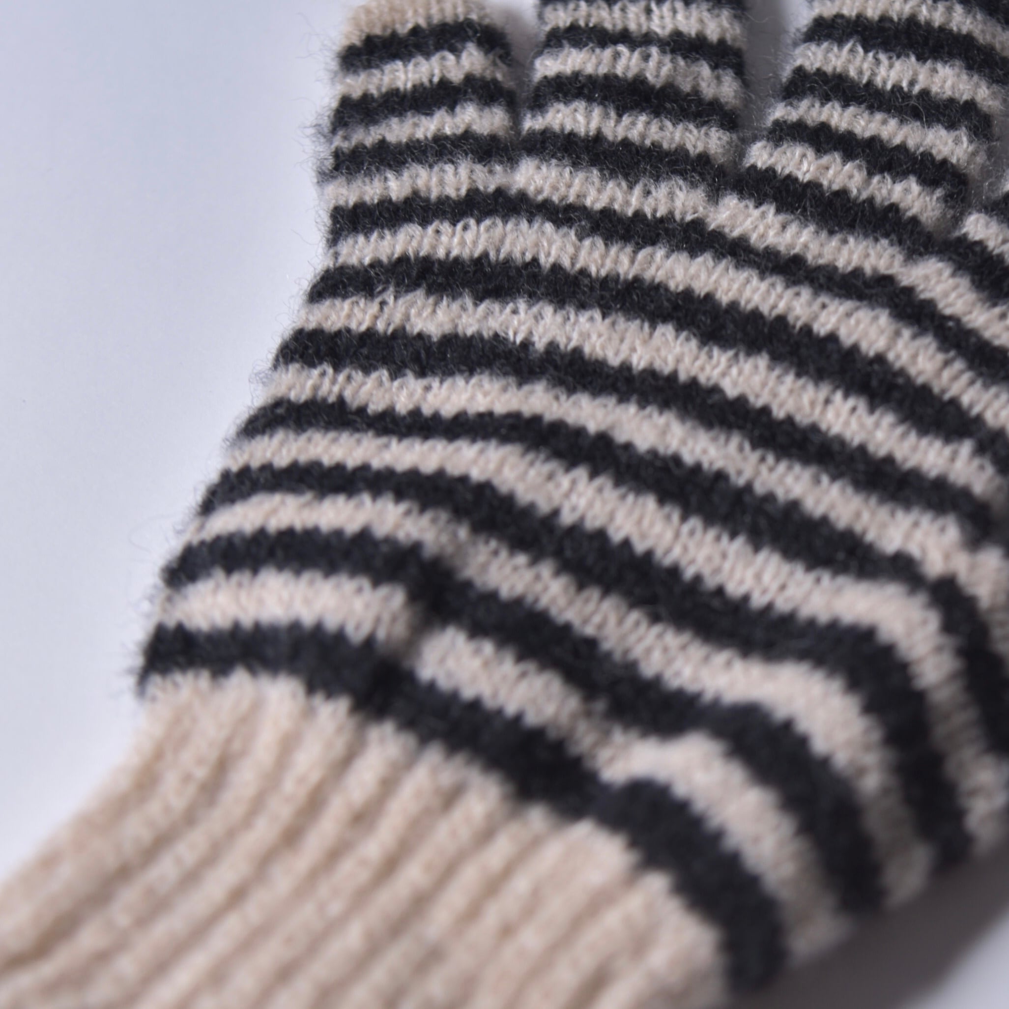 TEMBEA GUNTE 手袋 Mサイズ オートミール　tembea TEMBEA（テンベア）グンテ オートミール/サックスブルー サイズ 【M