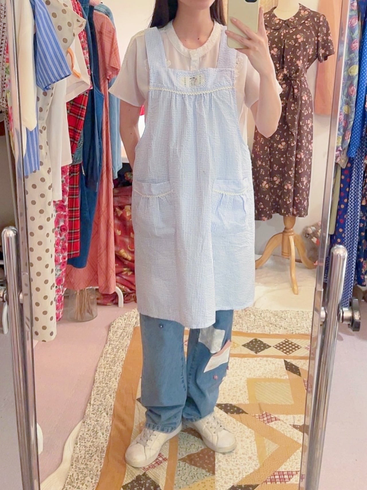 dog wappen gingham seersucker apron
