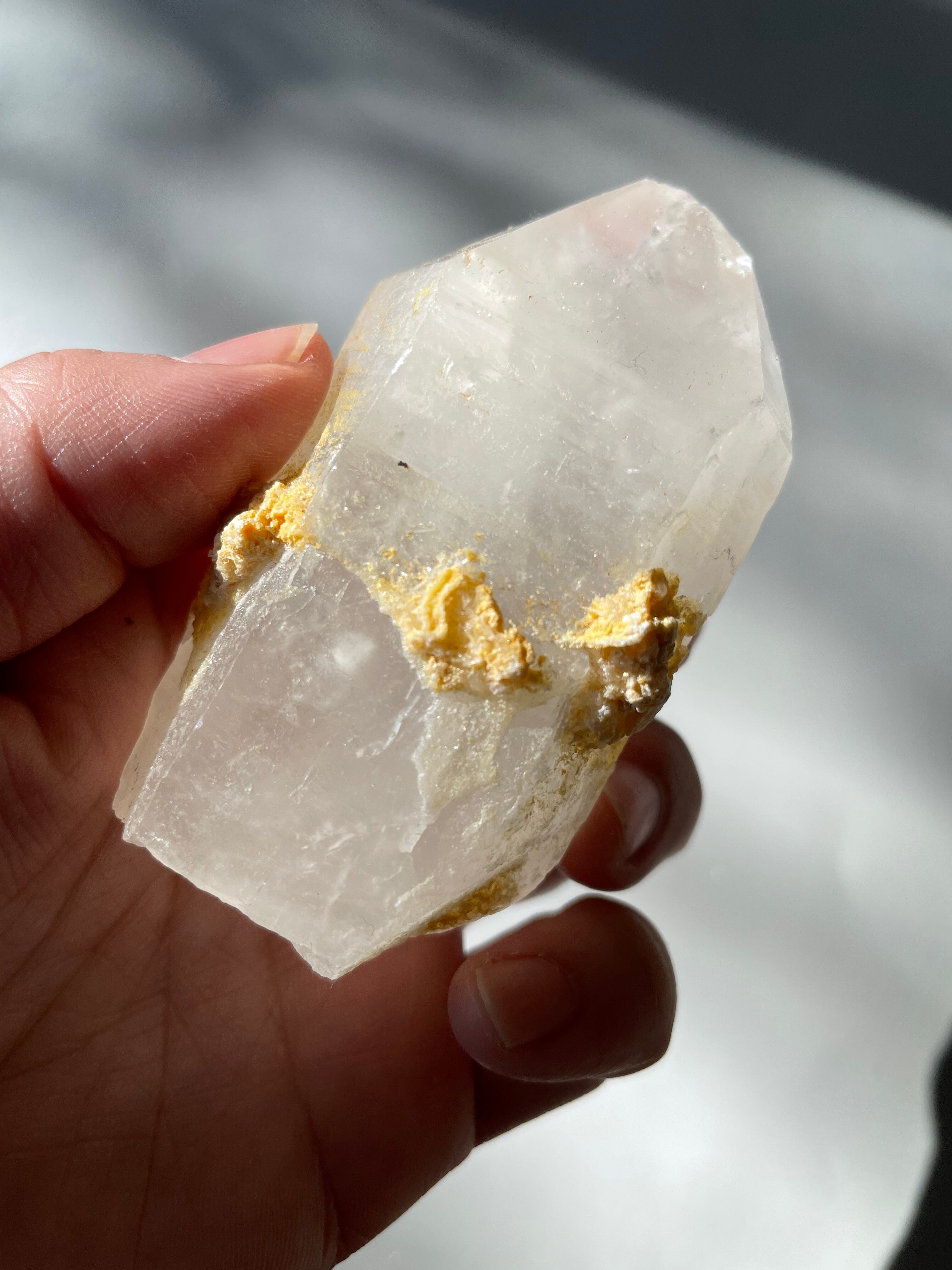 Himalayan Crystal (Feldspar) / ヒマラヤ水晶(長石共生)