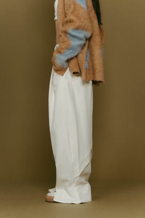 Front Slit Pants / WHITE