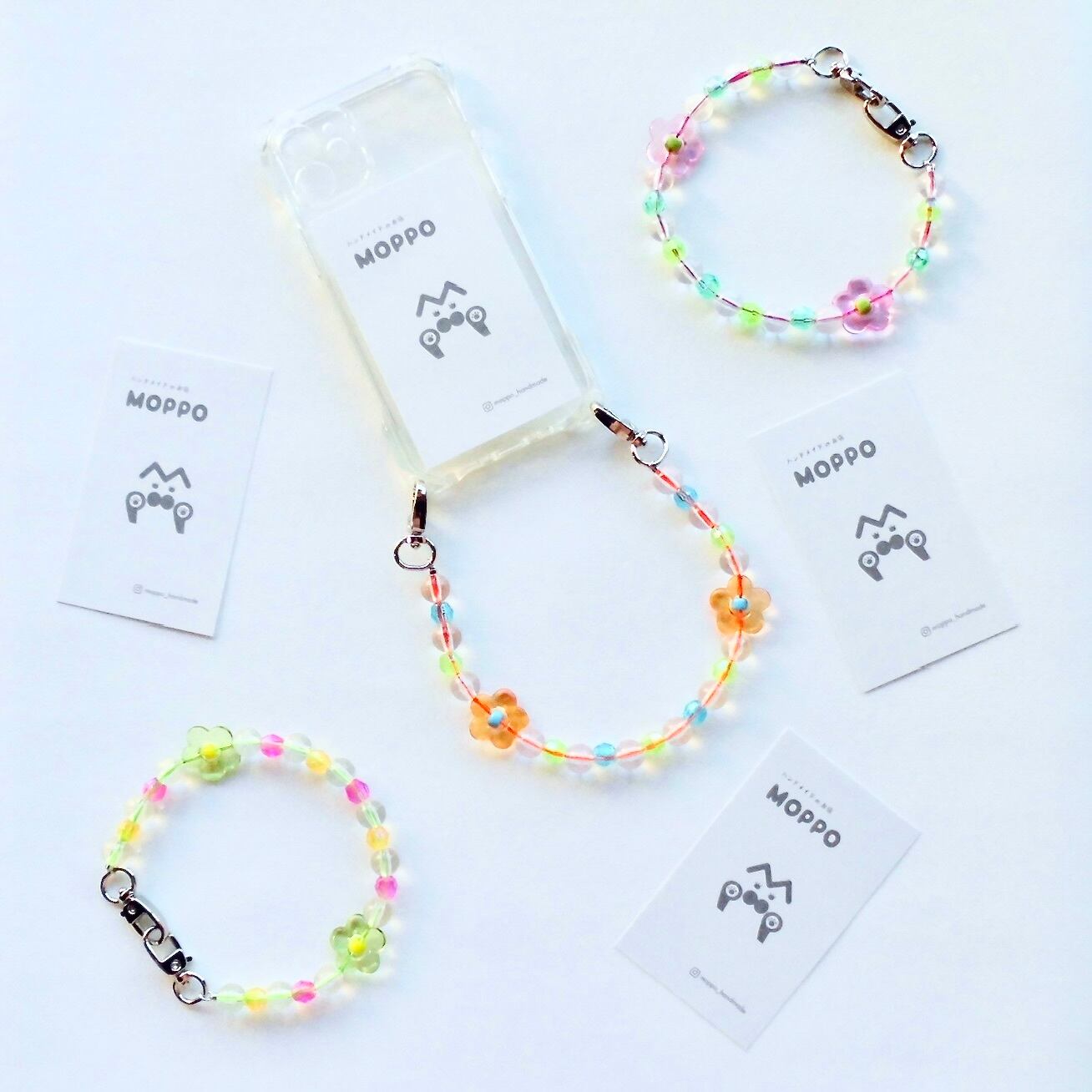 ビーズストラップ｜ポップクリアフラワー（ブルー） | MOPPO