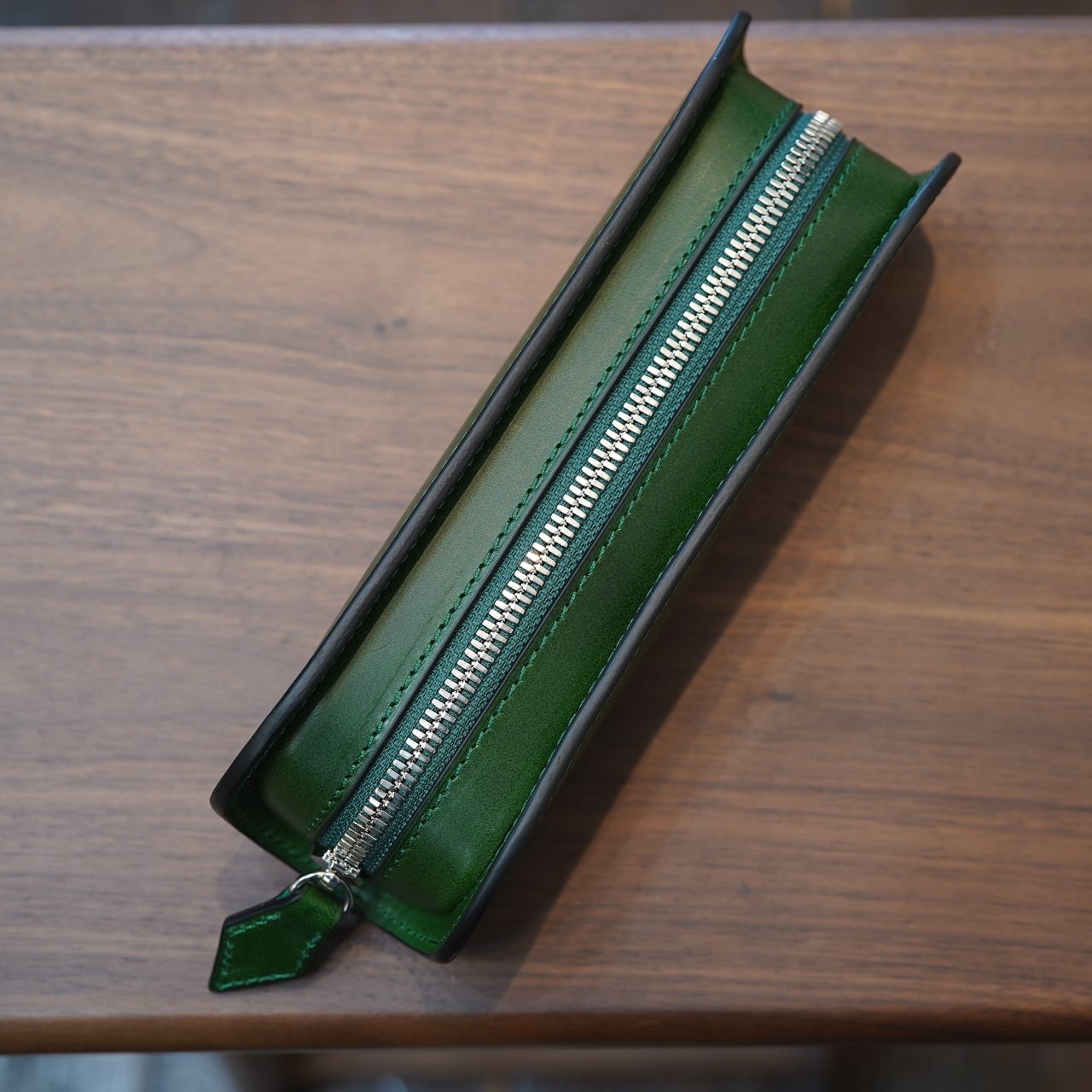 ル・ボナー デブペンケース ブッテーロ・グリーン | CIRCLE online shop サークル オンラインショップ ポーチ ペン