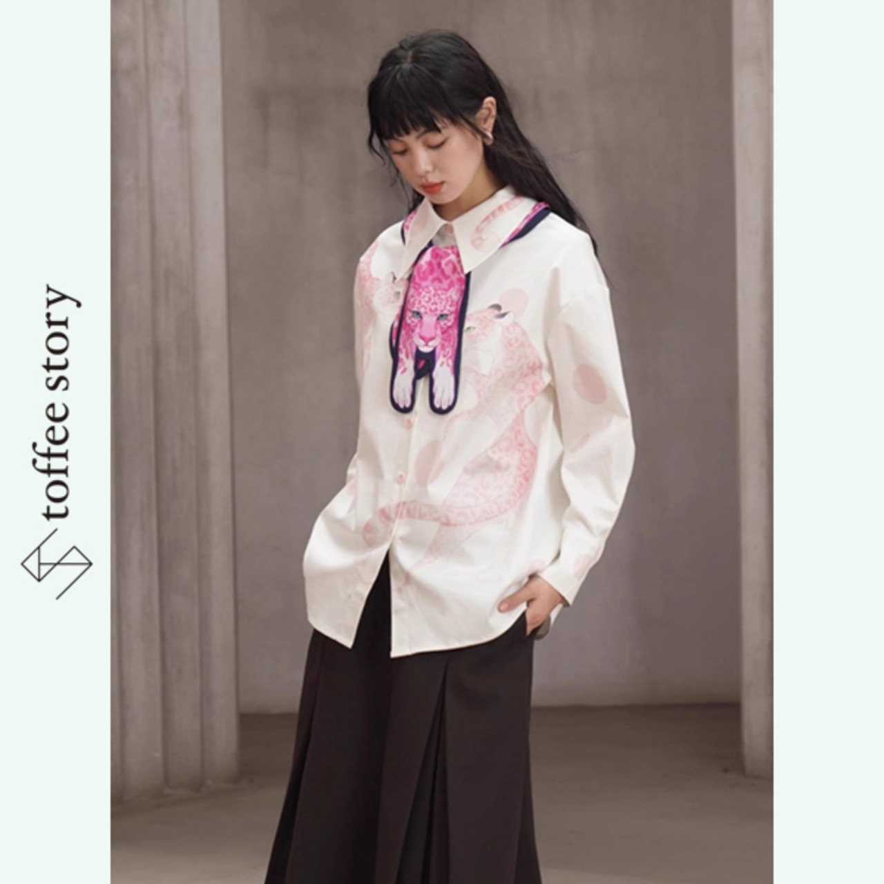 ピンク豹の記憶が揺れるスカーフ《C0268》