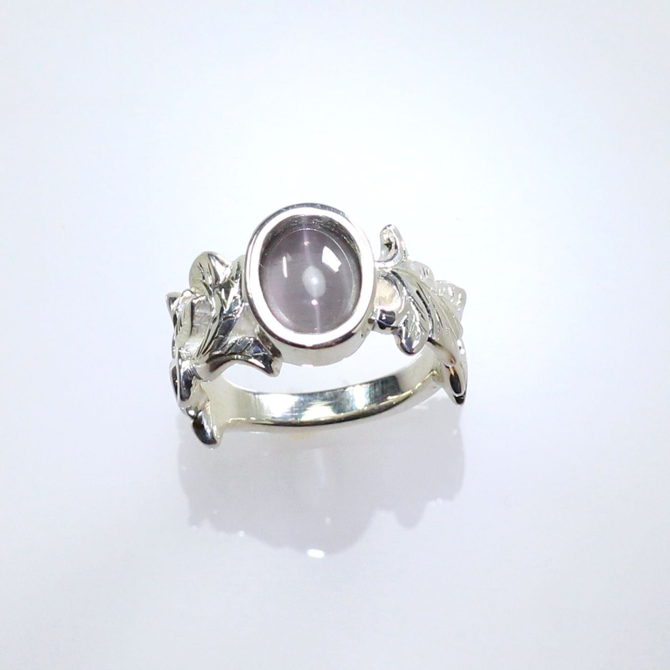 ホワイトオパールリング 1.95ct | Atelier Ozaki