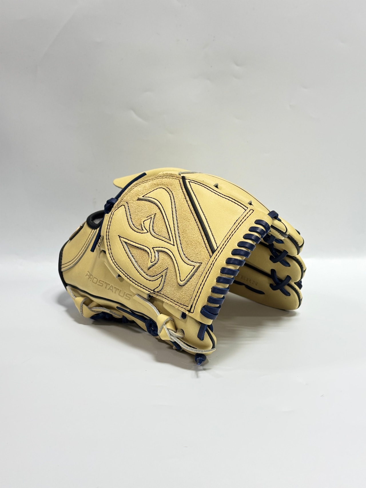 ZETT PROSTATUSーゼットプロステイタス michii supreme order 硬式グローブ ゼットミチイオリジナルグラブ 右投げ用 611型 (岩崎優選手モデル) パステルブラウン×ナイトブラック・画像4