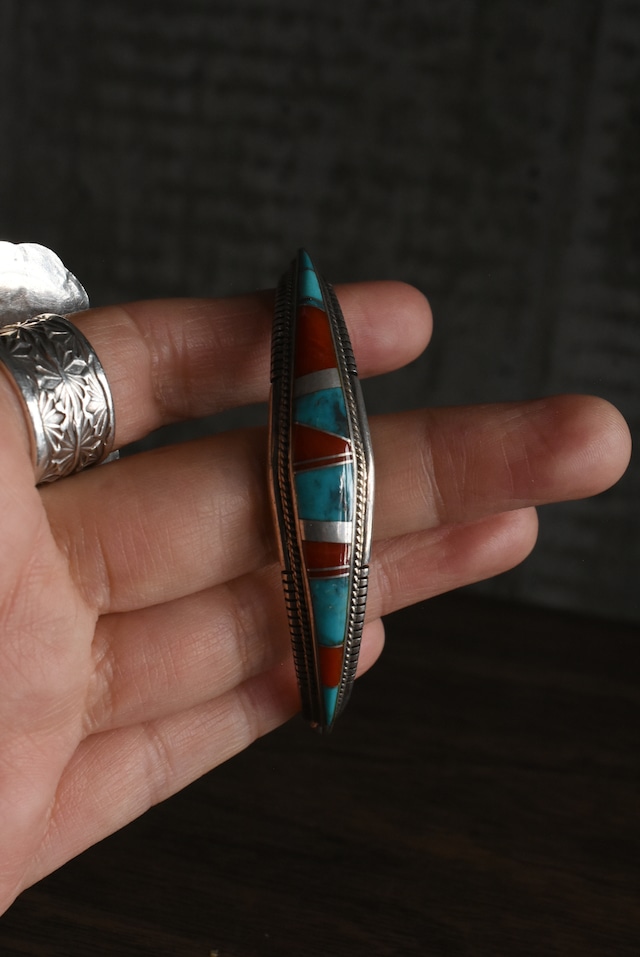 OK/vintage Zuni 925 silver bangle.
